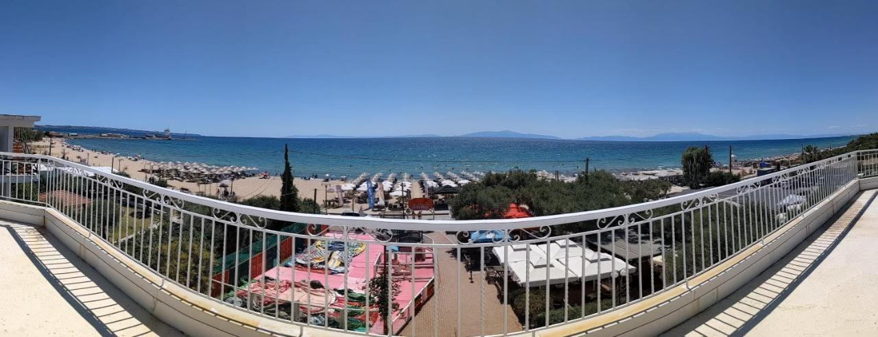 Beachfront Apartment Неа-Муданія Екстер'єр фото